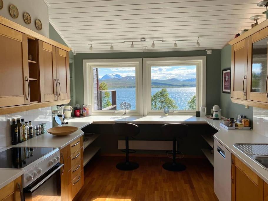 Kvaloya Great House With Amazing Location!!Sea & Mountain View!ヴィラ エクステリア 写真