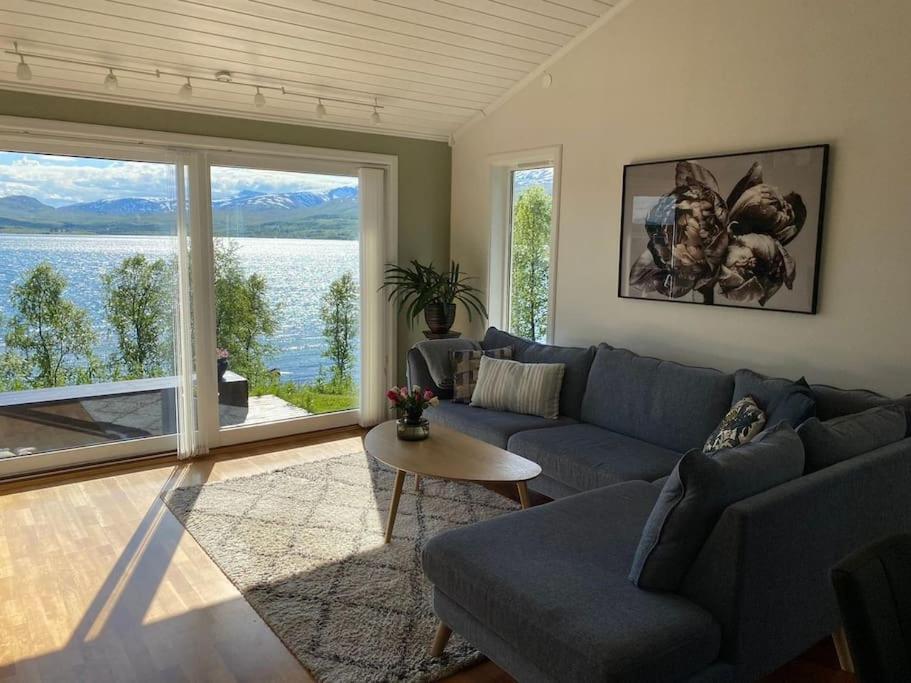 Kvaloya Great House With Amazing Location!!Sea & Mountain View!ヴィラ エクステリア 写真